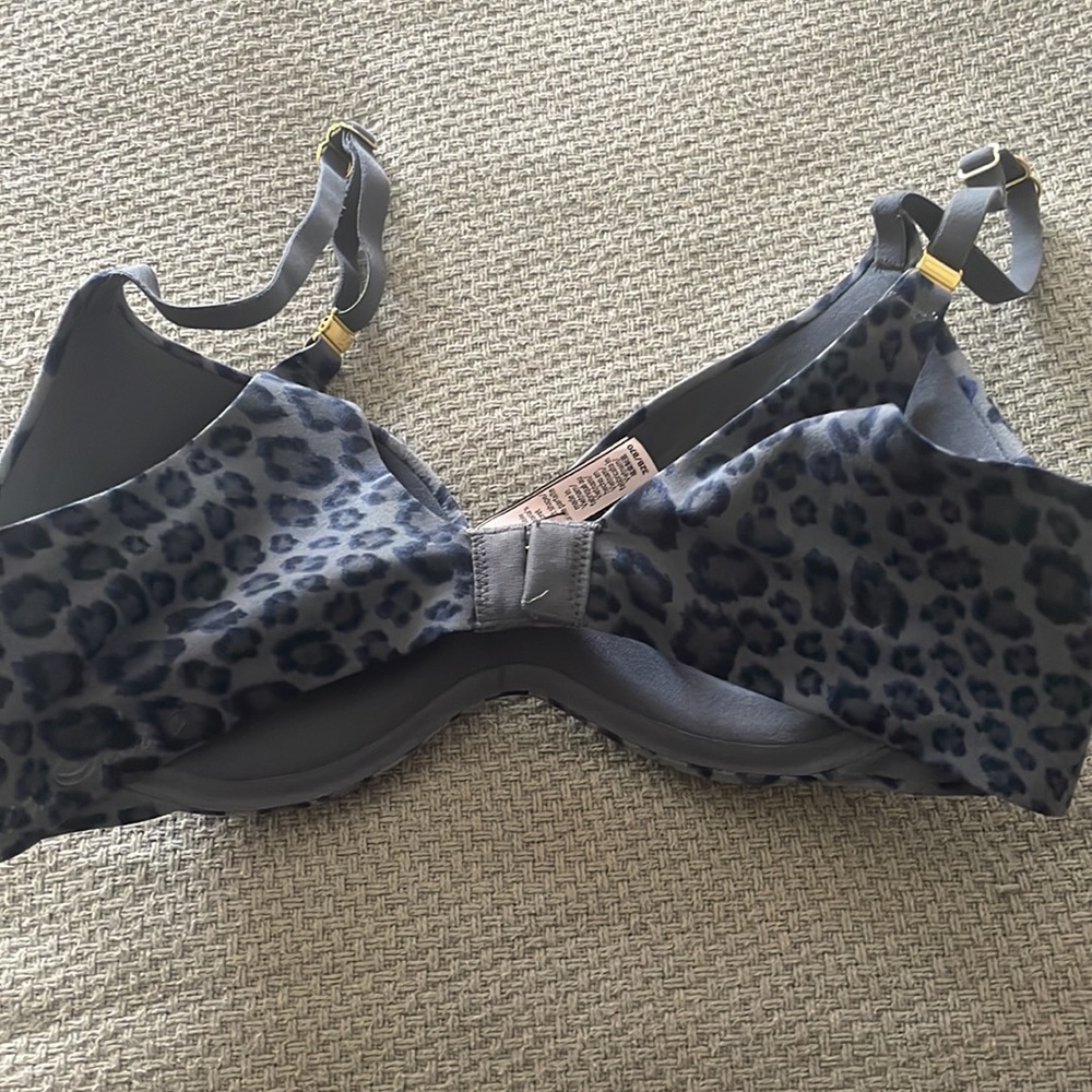 Push up Victoria’s Secret bra - Picture 2 of 3